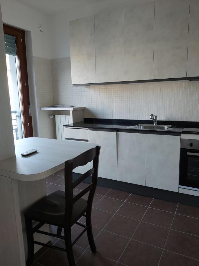 Milano Santa Giulia Business Apartment - Olimpiadi 26 Bagian luar foto
